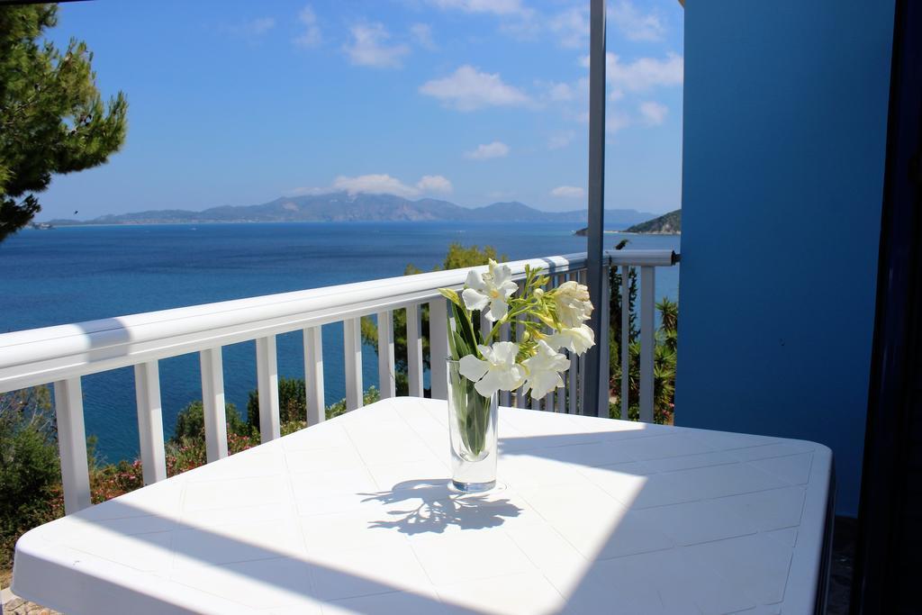 Villa Bella Vista Marathiás エクステリア 写真